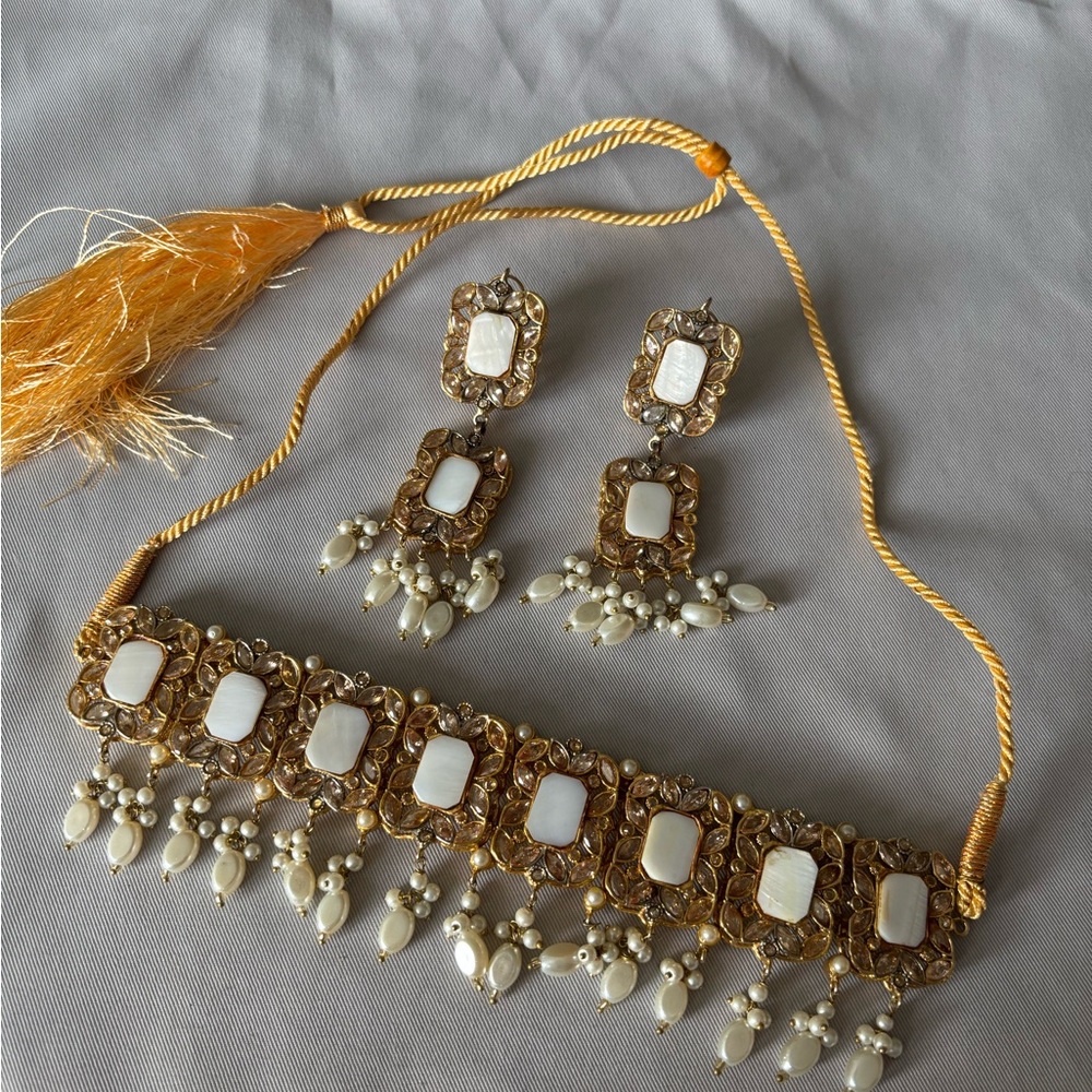 Elegant Gold and White Jewelry Set